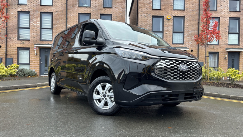 Ford Transit Custom E-320 L1 Rwd 100kW 65kWh H1 Van Limited Auto